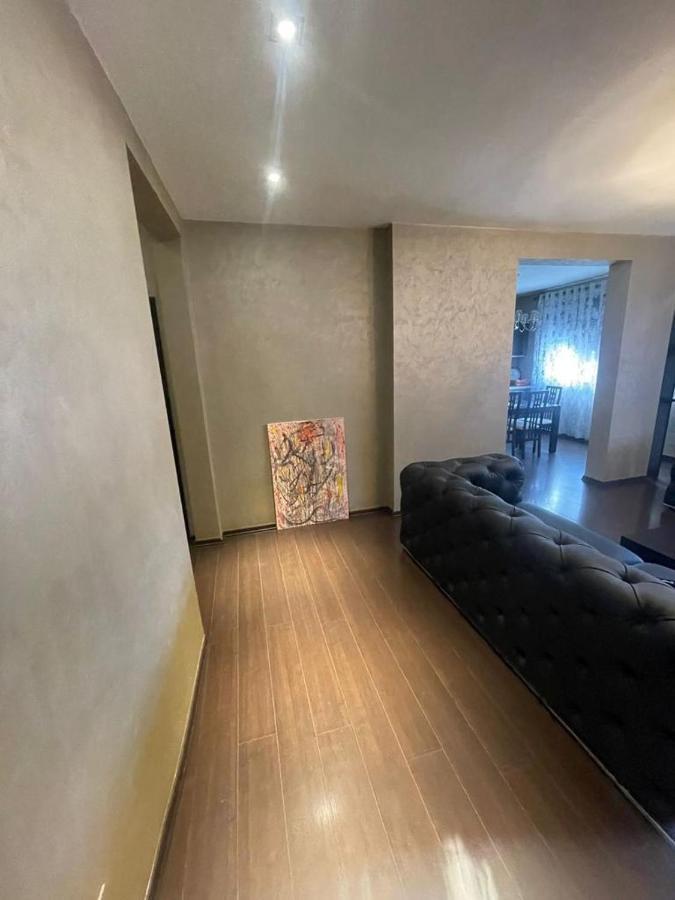 Luxury Apartment City Centre Tirana Kültér fotó