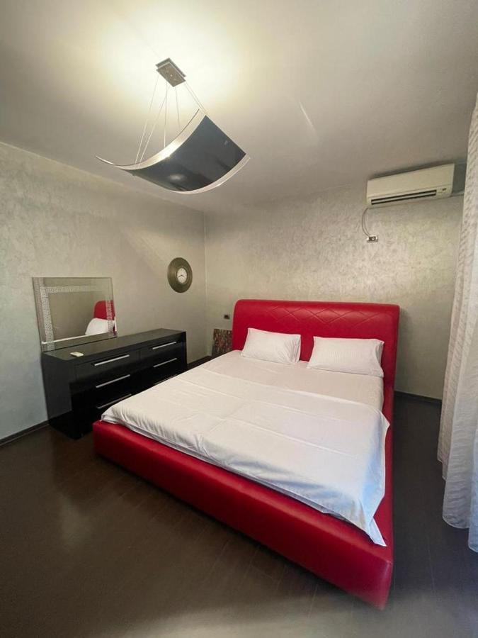 Luxury Apartment City Centre Tirana Kültér fotó