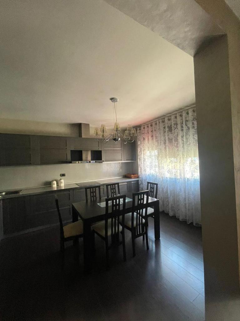 Luxury Apartment City Centre Tirana Kültér fotó